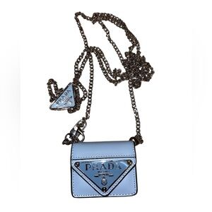 Fashion Lux AirPod Case with Silver Chain